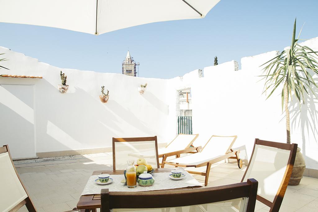 Palazzo Bianchi Domus Holidays Trani Esterno foto