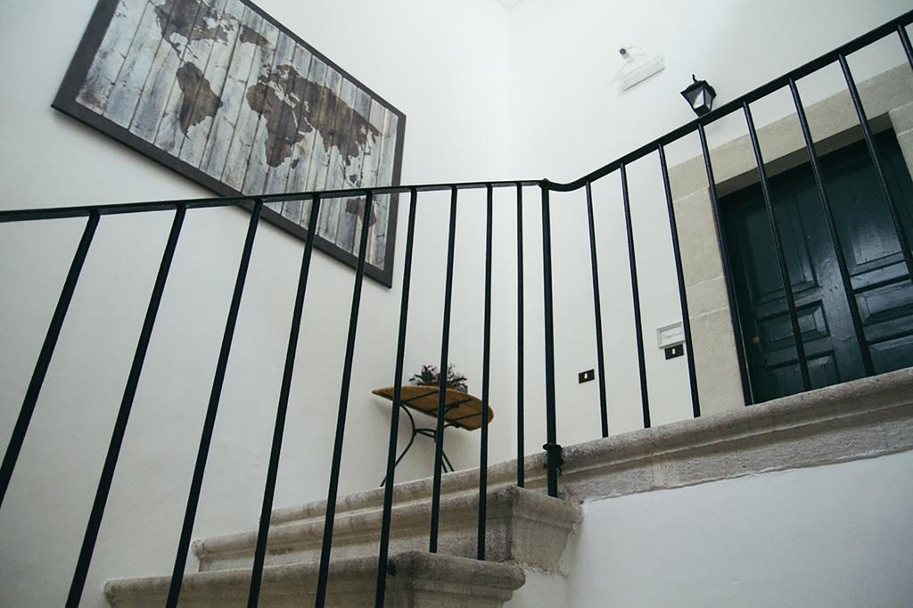Palazzo Bianchi Domus Holidays Trani Esterno foto