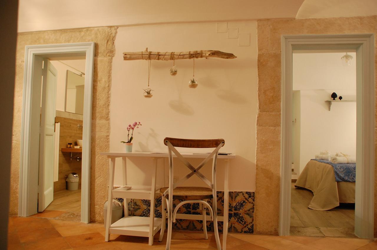 Palazzo Bianchi Domus Holidays Trani Esterno foto