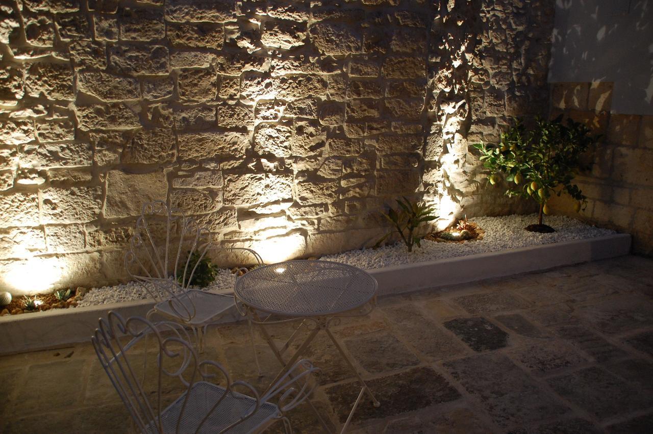Palazzo Bianchi Domus Holidays Trani Esterno foto